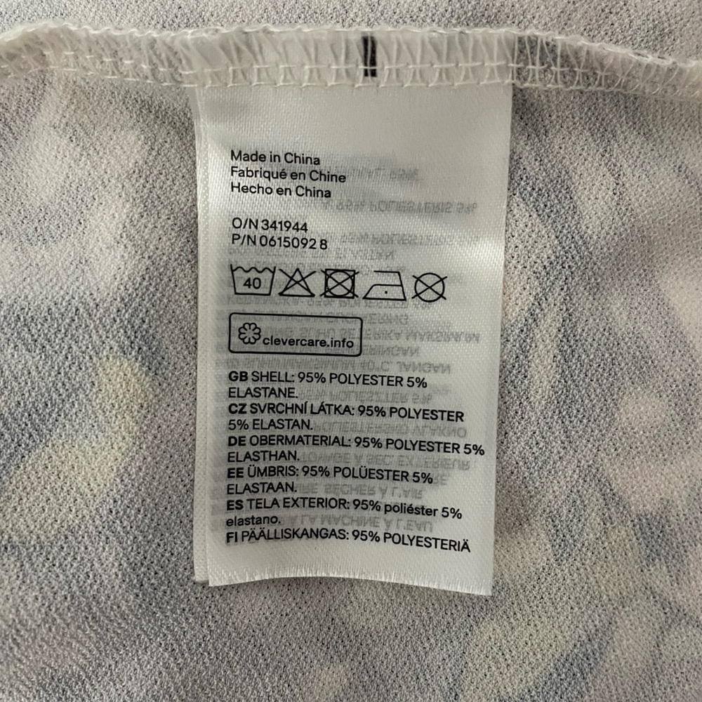 H&M NEW Women's Small Blouse Butterflies Birds Stretchy Long Sleeves - Picture 6 of 6